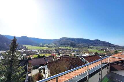 Wohnung zum Kaufen in Bad Urach 180.000,00 € 67 m²