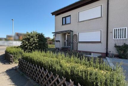 Solides Reihenendhaus mit Garage und ausgebautem Dachgeschoss in - Trossingen