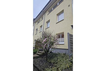 Bemerode 5-Zimmer-Haus - 1.890,00&nbsp;EUR Kaltmiete, ca.&nbsp; 159,00&nbsp;m&sup2; in Hannover (PLZ: 30539) Döhren-Wülfel
