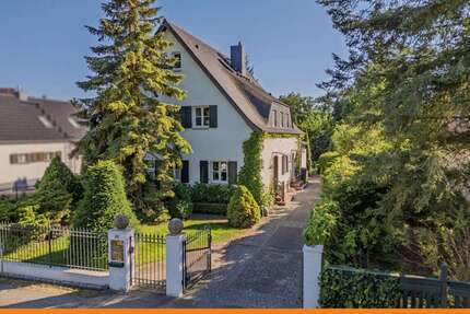 Haus zum Kaufen in Stahnsdorf 1.450.000,00 € 307 m²