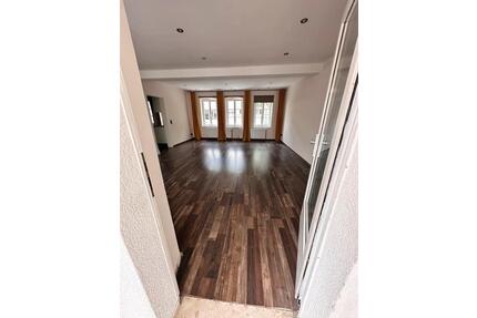 Wohnung zu vermieten - 800,00&nbsp;EUR Kaltmiete, ca.&nbsp; 120,00&nbsp;m&sup2; in Helmstedt (PLZ: 38350)