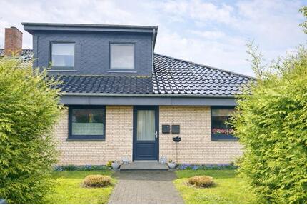 Gemütliche 2-Zimmer-Dachgeschosswohnung mit Terrasse in Hemmingstedt zu vermieten