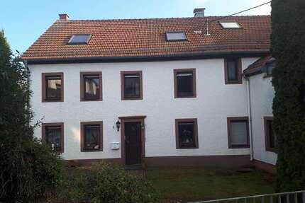 Haus zum Kaufen in Dreis-Brück 175.000,00 € 220 m²