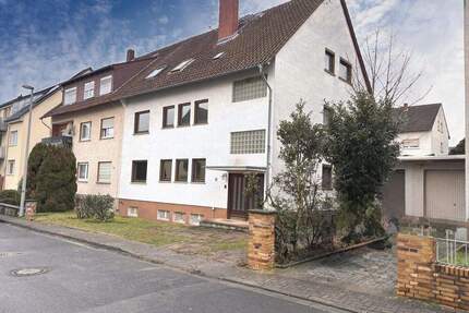2-3 Familienhaus im Dornröschen-Schlaf, mit Ausbaupotenzial auf attraktivem Grundstück! -Reserviert- - Walluf