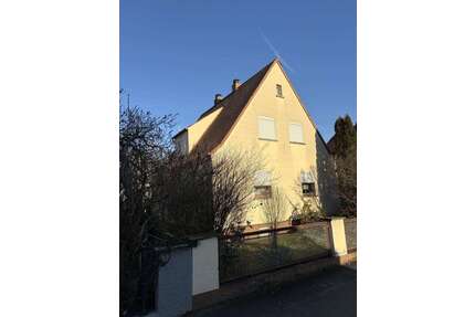 Haus zum Kaufen in Hirschaid 250.000,00 € 135 m²