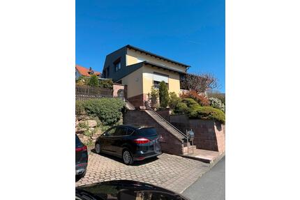 Gepflegtes freistehendes Einfamilienhaus mit traumhaften Blick - Gemünden am Main