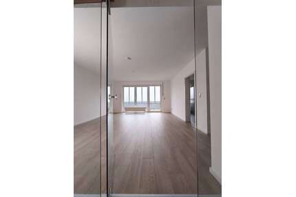 Wohnung zum Mieten in Bergisch Gladbach 1.078,00 € 98 m²