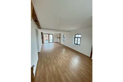Wohnung zum Mieten in Neustadt Aisch 1.090,00 € 97 m²