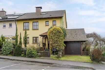 Doppelhaushälfte mit jeder Menge Potenzial! - Affalterbach