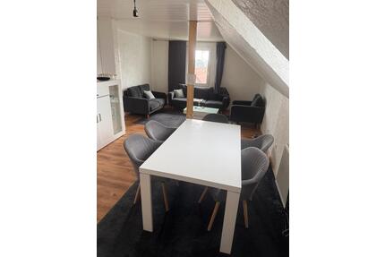 Wir bieten hier eine 115qm 2 Etagen Wohnung Richtung Sana köinsn - Remscheid Remscheid-Süd