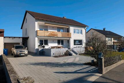 Zweifamilienhaus - 390.000,00&nbsp;EUR Kaufpreis, ca.&nbsp; 193,00&nbsp;m&sup2; in Rötz (PLZ: 92444)