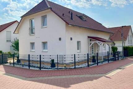 Im Sommer im eigenen Garten spielen - Nidderau Eichen