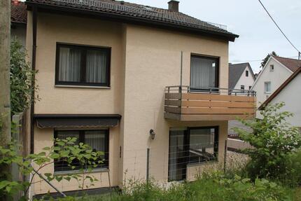 Gepflegtes Einfamilienhaus mit Einlagerwohnung - Stuttgart Birkach