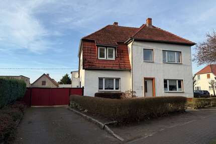 Haus zum Kaufen in Dargun 250.000,00 € 189.67 m²