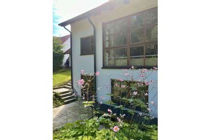 Haus zum Kaufen in Nittendorf 1.099.000,00 € 245 m²