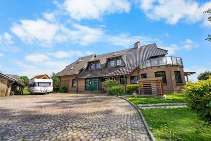 Haus zum Kaufen in Kappeln 1.998.000,00 € 400 m²