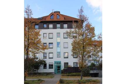 Vermietete Dachgeschosswohnung mit Lift und Terrasse! - Leipzig Paunsdorf