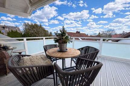 Wunderschöne Dachgeschoßwohnung in einem 2-Familienhaus in ruhiger Lage mit freiem Blick - Eching am Ammersee