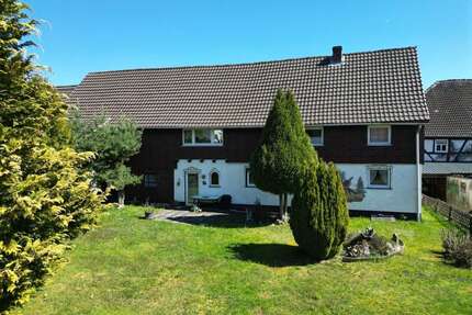 Haus zum Kaufen in Burgwald 149.000,00 € 164 m²