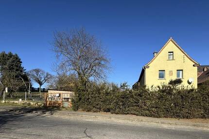 Neuer Preis!!! Ruhige Lage, großes Grundstück, viel Platz - sanieren Sie nach Lust und Laune - Heideland OT Thiemendorf