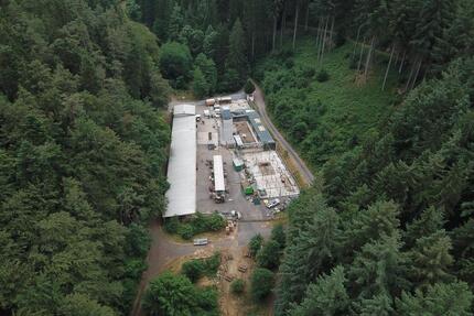 Einzigartiges Anwesen am Waldrand – Wohnen und Arbeiten auf über - Frankenstein