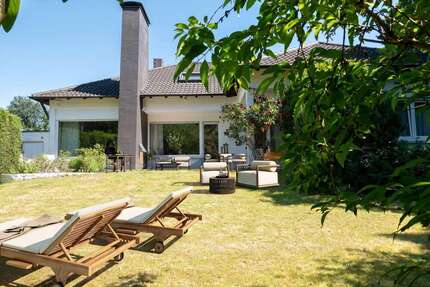 Haus zum Kaufen in Neu-Isenburg 1.300.000,00 € 254.87 m²