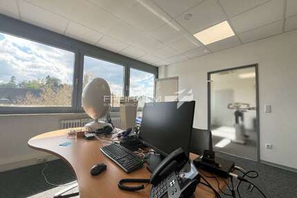 Büro in Dillenburg 1.200,59 € 105.05 m²