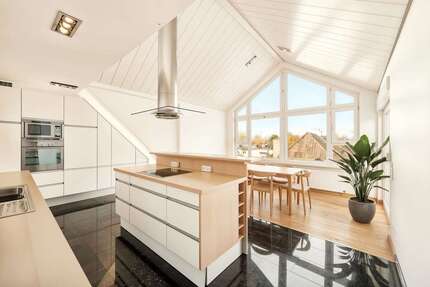 Wohnung zum Kaufen in Düsseldorf 375.000,00 € 116 m²