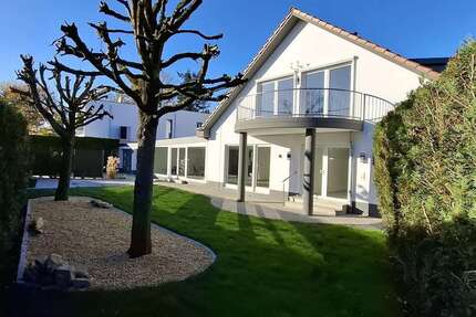 Haus zum Kaufen in Sankt Augustin 1.990.000,00 € 525.12 m²