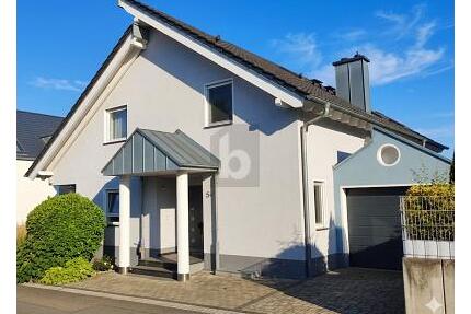 LUXURIÖSES DOMIZIL IN BEGEHRTER LAGE - Hanau