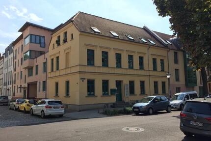 Wohlfühloase im Dachgeschoss - 3 Zimmer, Balkon, perfekte Lage - Magdeburg Neue Neustadt