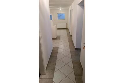 4 Zimmer Souterrain - 1.500,00&nbsp;EUR Kaltmiete, ca.&nbsp; 100,00&nbsp;m&sup2; in Dorfen (PLZ: 84405)