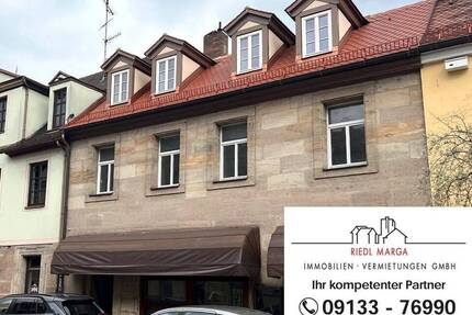 Erlangen-City! 2,5-Zimmer-Wohnung mit Dachterrasse Nähe Hugo!