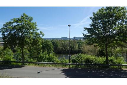 Top Lage- Baugrundstück mit herrlichem Saarblick in zentraler Lage von Saarburg