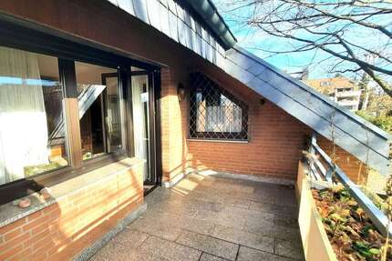 Haus zum Kaufen in Kriftel 1.080.000,00 € 251 m²