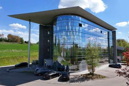 Büro in Wolnzach 1.866,75 € 196.5 m²