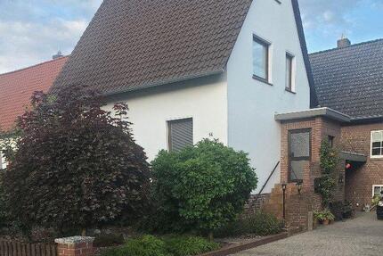 Einfamilienhaus in Gifhorn - 99.000,00&nbsp;EUR Kaufpreis, ca.&nbsp; 83,00&nbsp;m&sup2; in Gifhorn (PLZ: 38518)