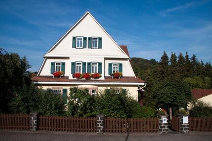 Jugendstilvilla zu verkaufen - 540.000,00&nbsp;EUR Kaufpreis, ca.&nbsp; 330,00&nbsp;m&sup2; in Lauterbach (Hessen) (PLZ: 36341)