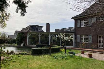 Haus zum Kaufen in Brüggen 1.495.000,00 € 330 m²