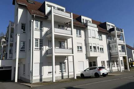 4-Raumwohnung mit Terrasse, Gäste-WC u. TG-Stpl. in ruhiger Lage! Leerstand! - Zwickau Marienthal