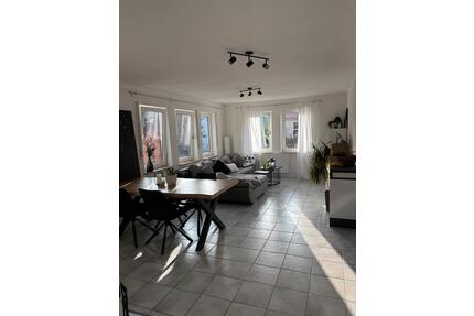 Neu renovierte 2 Zimmer-Wohnung (75m²) - Schrozberg