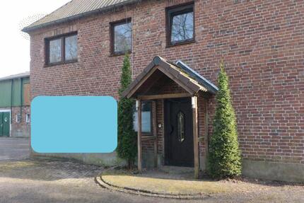 Zwei Zimmer Wohnung - 750,00&nbsp;EUR Kaltmiete, ca.&nbsp; 90,00&nbsp;m&sup2; in Preetz (PLZ: 24211)