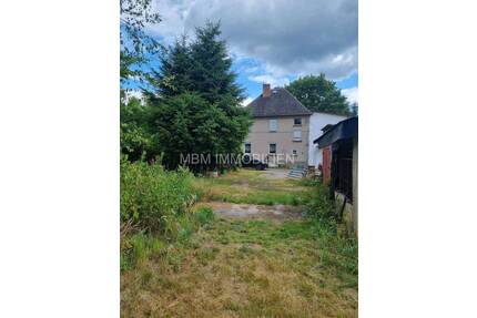 Attraktive Sanierungsimmobilie mit großem Potenzial - Perfekt für Familien und Tierliebhaber Willkommen zu Ihrem neuen Projekt! Hier bieten wir Ihnen - Krauschwitz