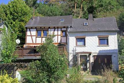 Haus zum Kaufen in Rhaunen 65.000,00 € 102 m²