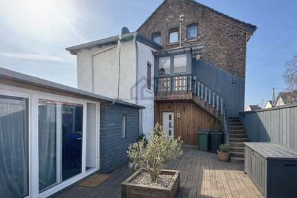 Haus zum Kaufen in Erftstadt Bliesheim 269.000,00 € 190 m² - Erftstadt / Bliesheim