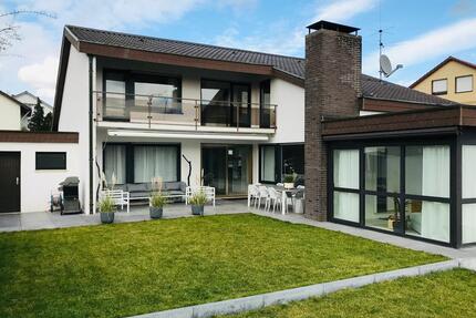 Schönes Architektenhaus mit ELW & Pool - provisionfrei - Bad Friedrichshall