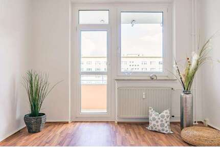 Wohnung zum Mieten in Chemnitz 260,00 € 44.28 m²