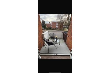 Frisch saniert & voll möbliert 1-Zimmer-Wohnung mit Balkon - Hamburg Billstedt