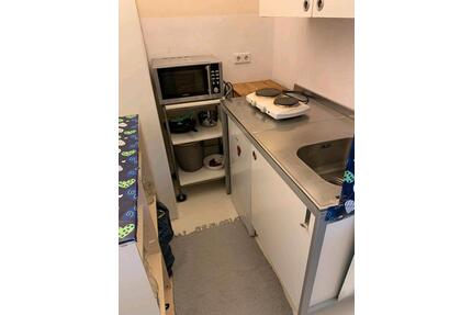 Möbliertes Apartment in Dresden-Strehlen – ab April