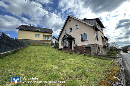 Schönes Einfamilienhaus mit Ausbaupotenzial in Mengerschied